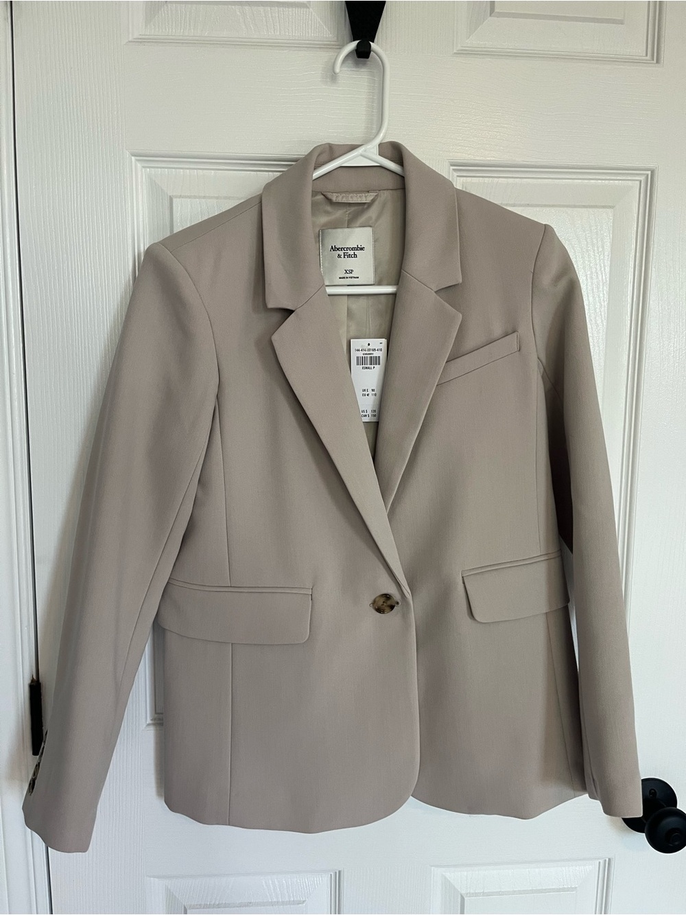 Abercrombie & Fitch Taupe Single-Button Notch Lapel Blazer